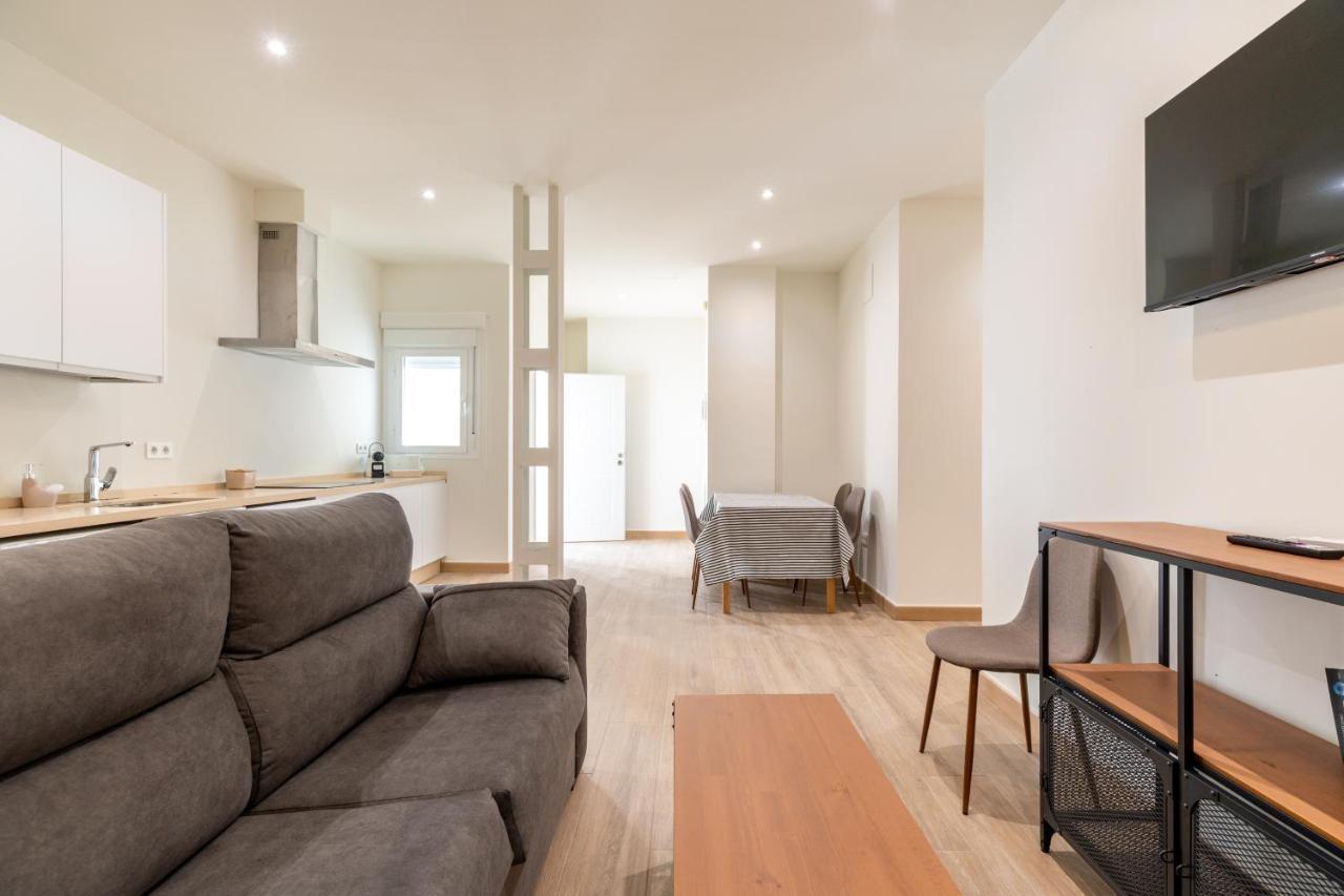 Apartamentos Cervantes 17 Севиля Екстериор снимка