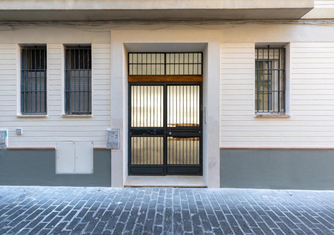 Apartamentos Cervantes 17 Севиля Екстериор снимка